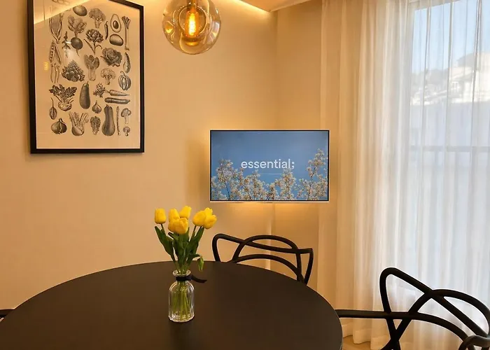 403 Newly Opened Yeonnam, 5 Minutes From Hongdae Airport Bus Yeonhui Private 4person Modern Wood Black Appartement *