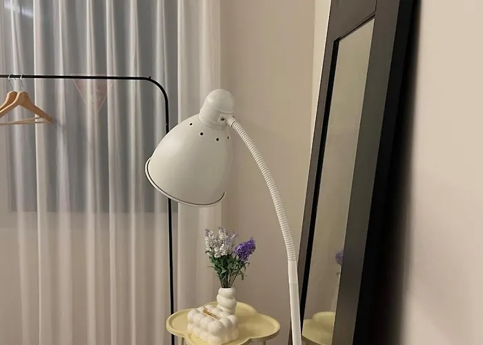 Appartement 403 Newly Opened Yeonnam, 5 Minutes From Hongdae Airport Bus Yeonhui Private 4person Modern Wood Black Séoul