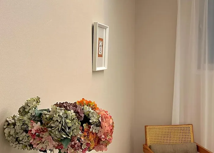 403 Newly Opened Yeonnam, 5 Minutes From Hongdae Airport Bus Yeonhui Private 4person Modern Wood Black *
