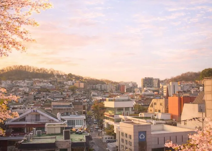 403 Newly Opened Yeonnam, 5 Minutes From Hongdae Airport Bus Yeonhui Private 4person Modern Wood Black Appartement Séoul