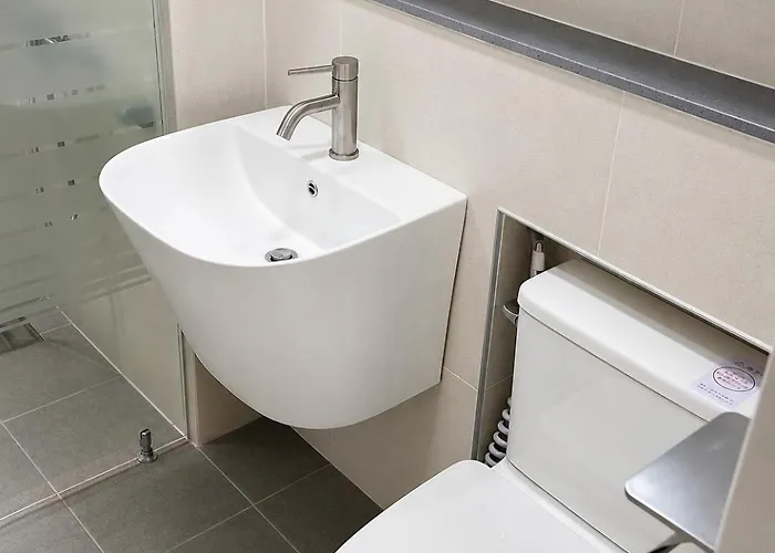 Appartement 403 Newly Opened Yeonnam, 5 Minutes From Hongdae Airport Bus Yeonhui Private 4person Modern Wood Black Séoul